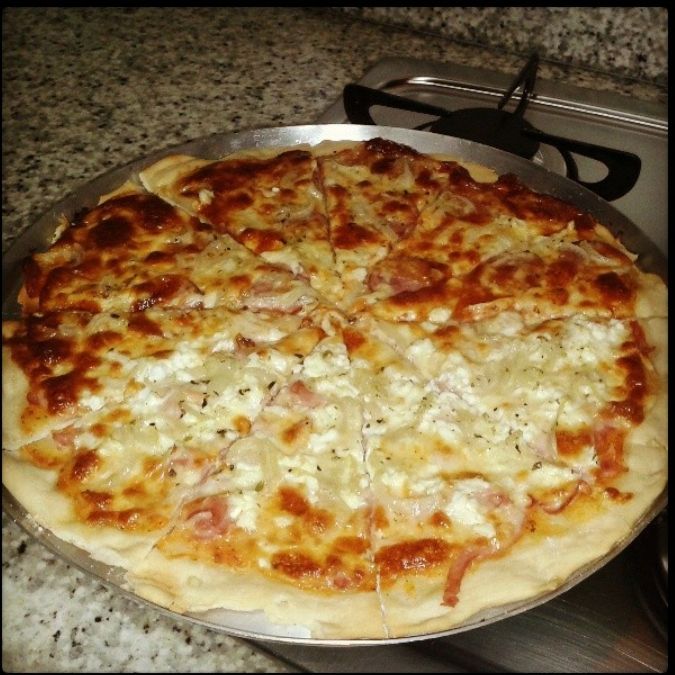 Pizza italiana (a verdadeira massa e o verdadeiro molho)