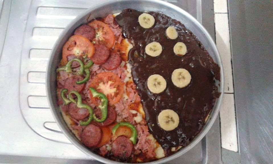 Pizza meio a meio com fermento químico