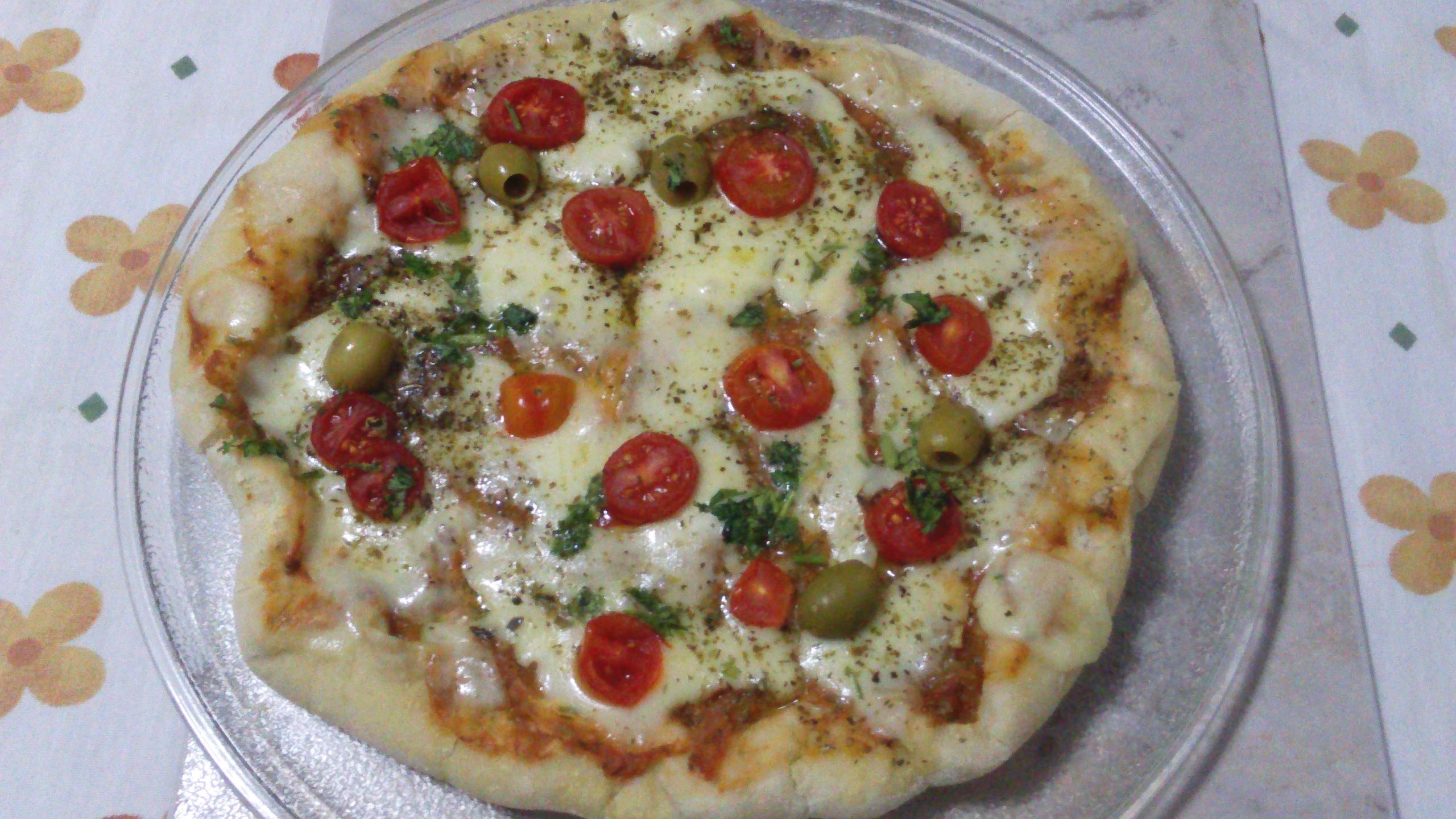 Pizza perfeita na máquina de fazer pão