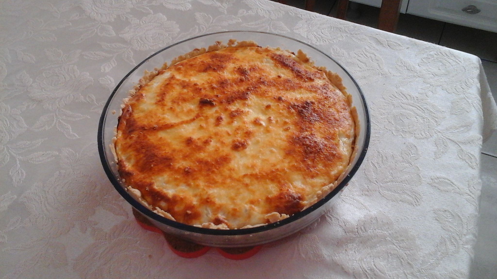 Quiche de queijo com cebolas