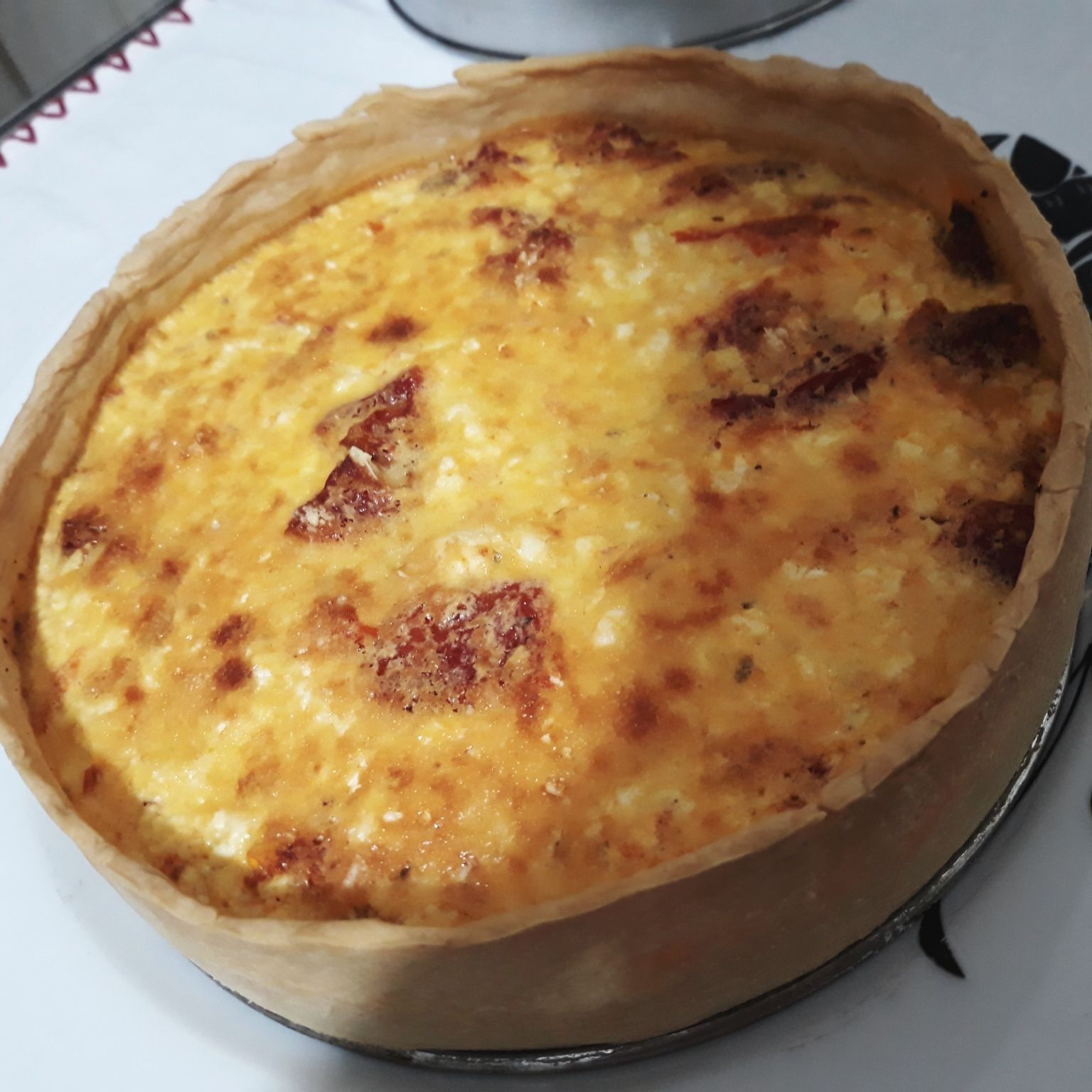 Quiche de ricota com tomate seco