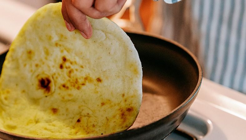 Receita Low Carb: Pão de Frigideira com Farinha de Amêndoas