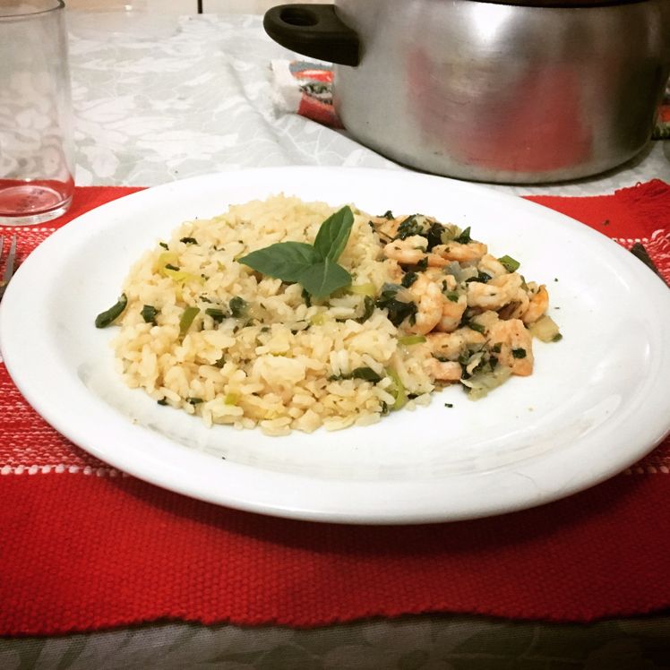 Risoto de alho-poró com camarão à provençal