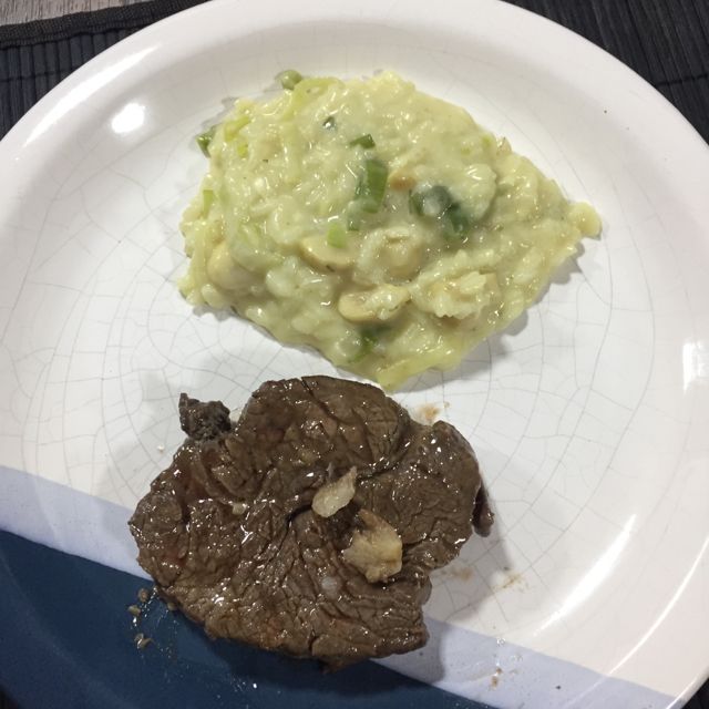 Risoto de queijo e alho poró