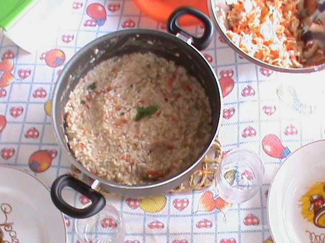 Risoto de tomate com muzzarella e hortelã