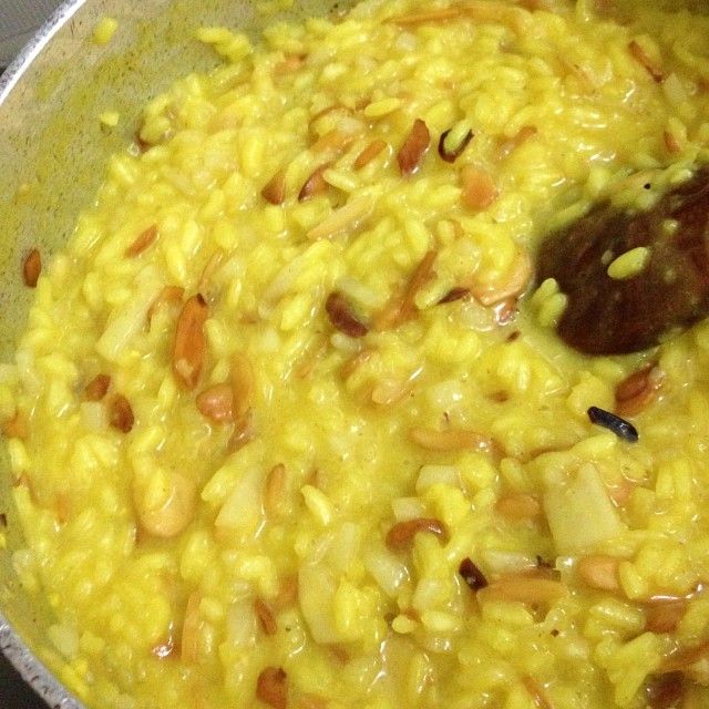 Risoto milanês com amêndoas flambadas