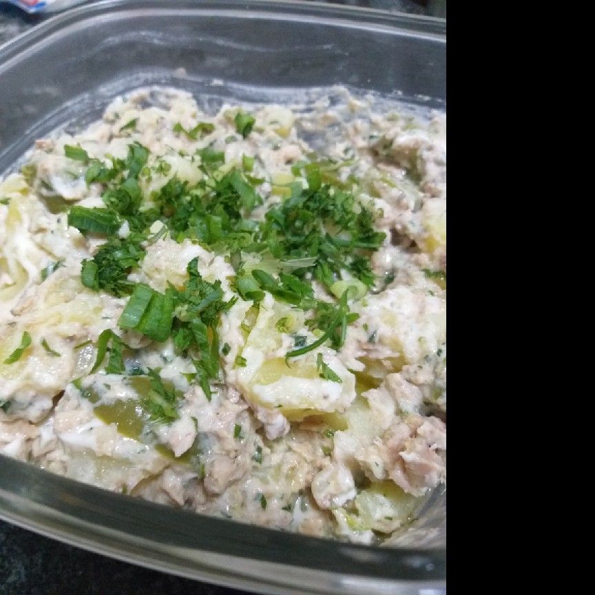 Salada de batata com atum