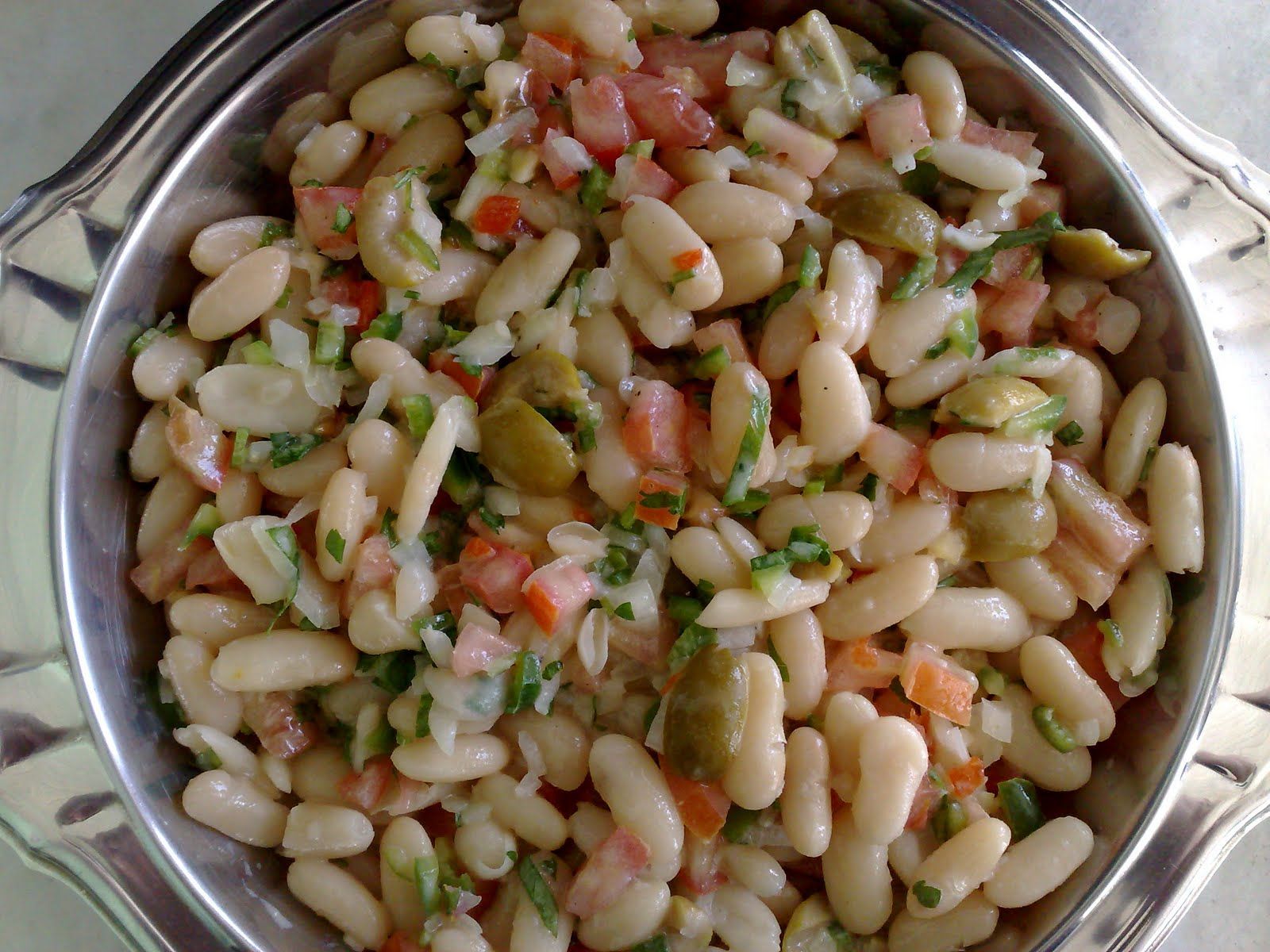 Salada de feijão branco