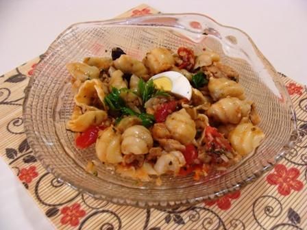 Salada de macarrão e bacalhau da Abima