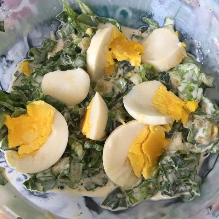 Salada de maionese de folhas