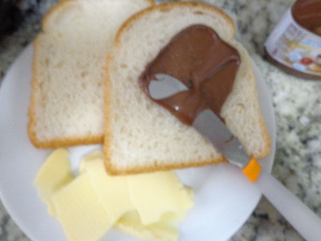 Sanduíche de mussarela com nutella