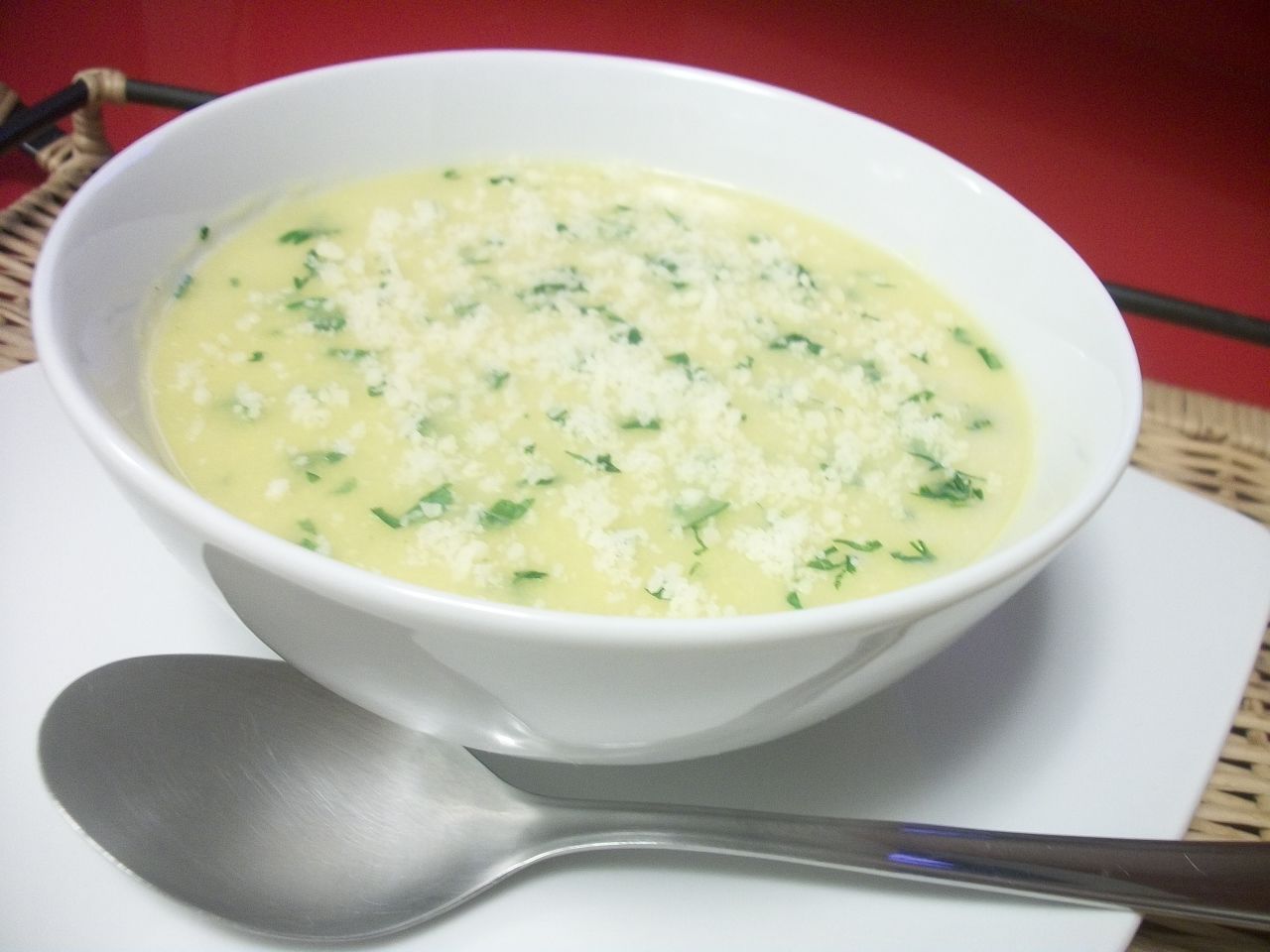 Sopa cremosa de milho verde