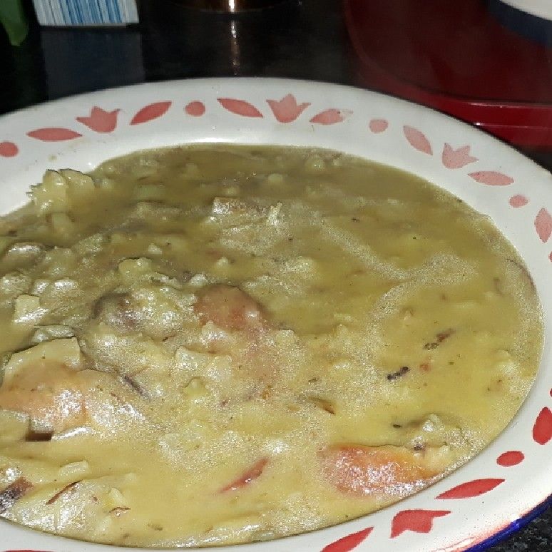 Sopa de couve com costela desfiada