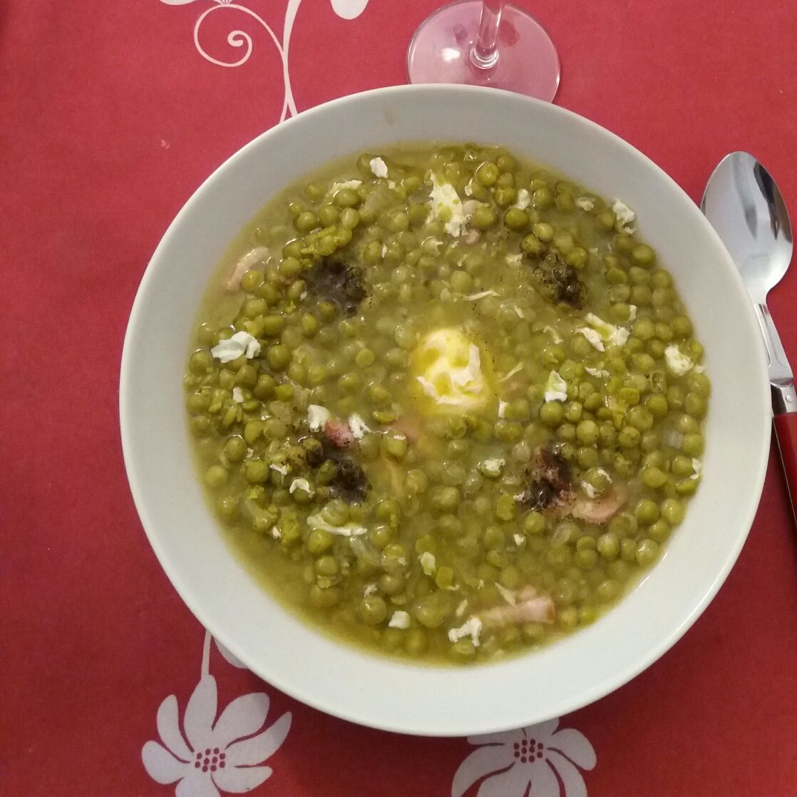 Sopa de ervilha com bacon