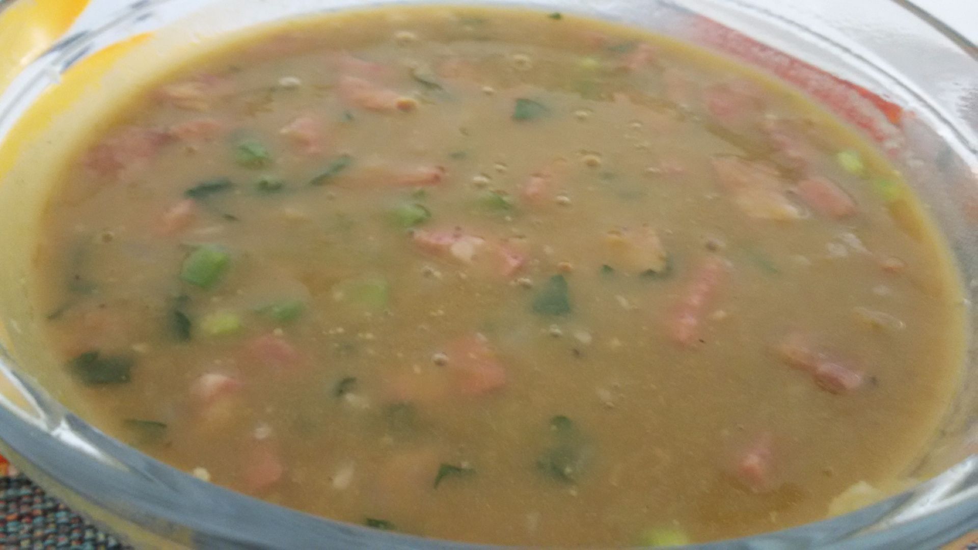 Sopa de ervilha light na panela de pressão