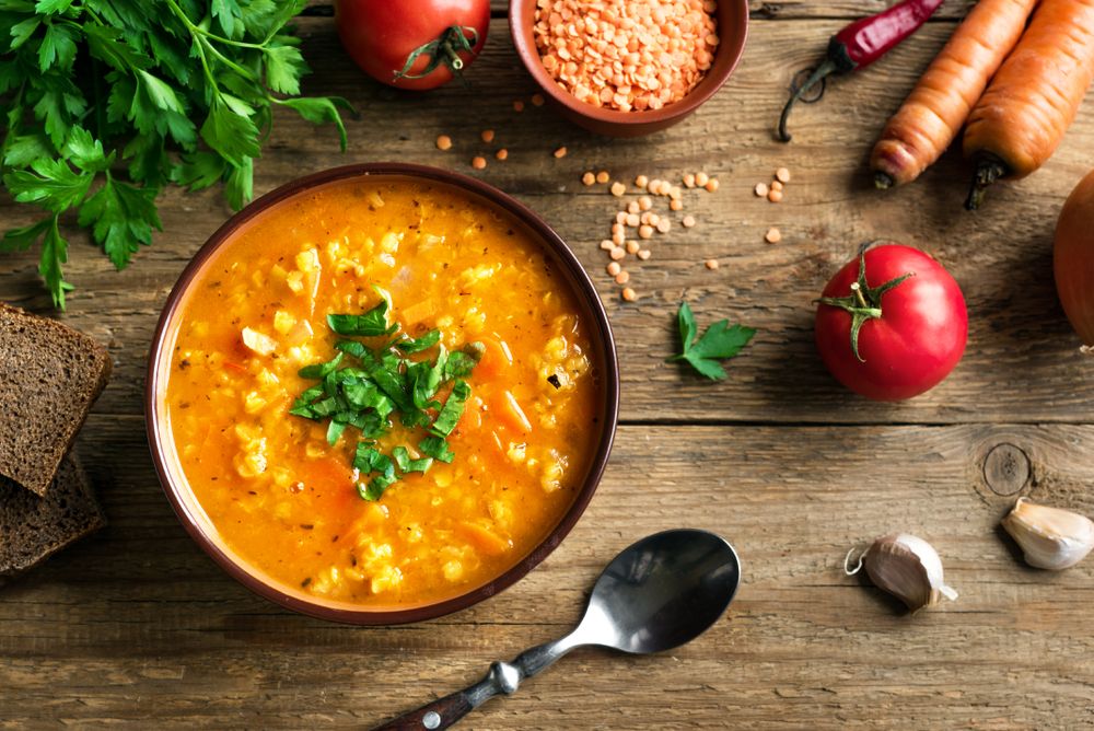 Sopa de lentilhas e legumes