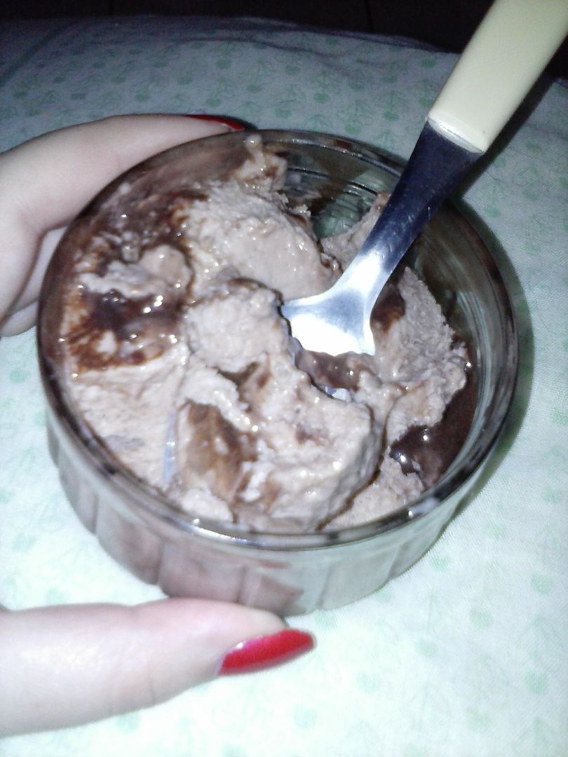 Sorvete de chocolate cremoso