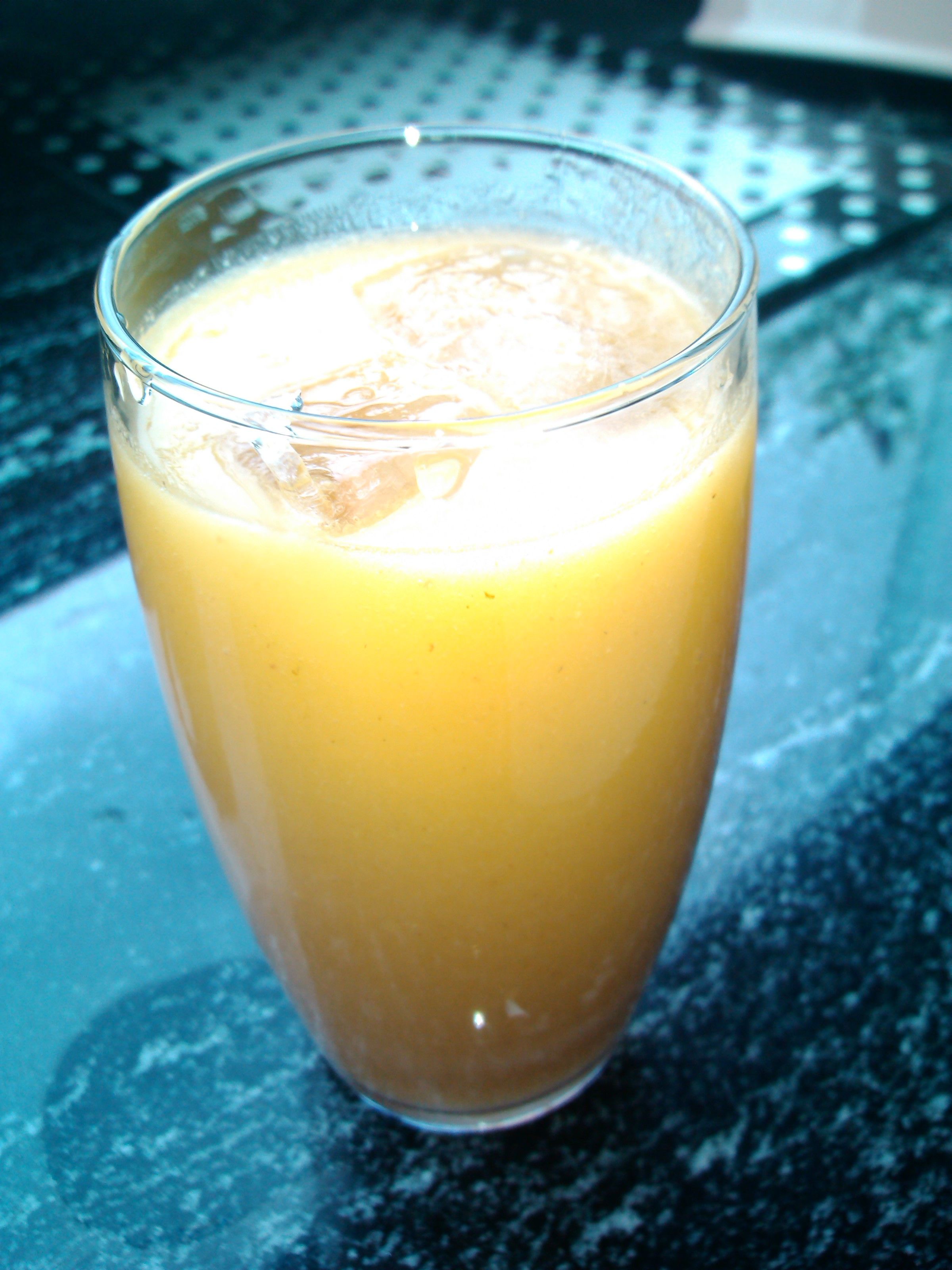 Suco amarelo detox