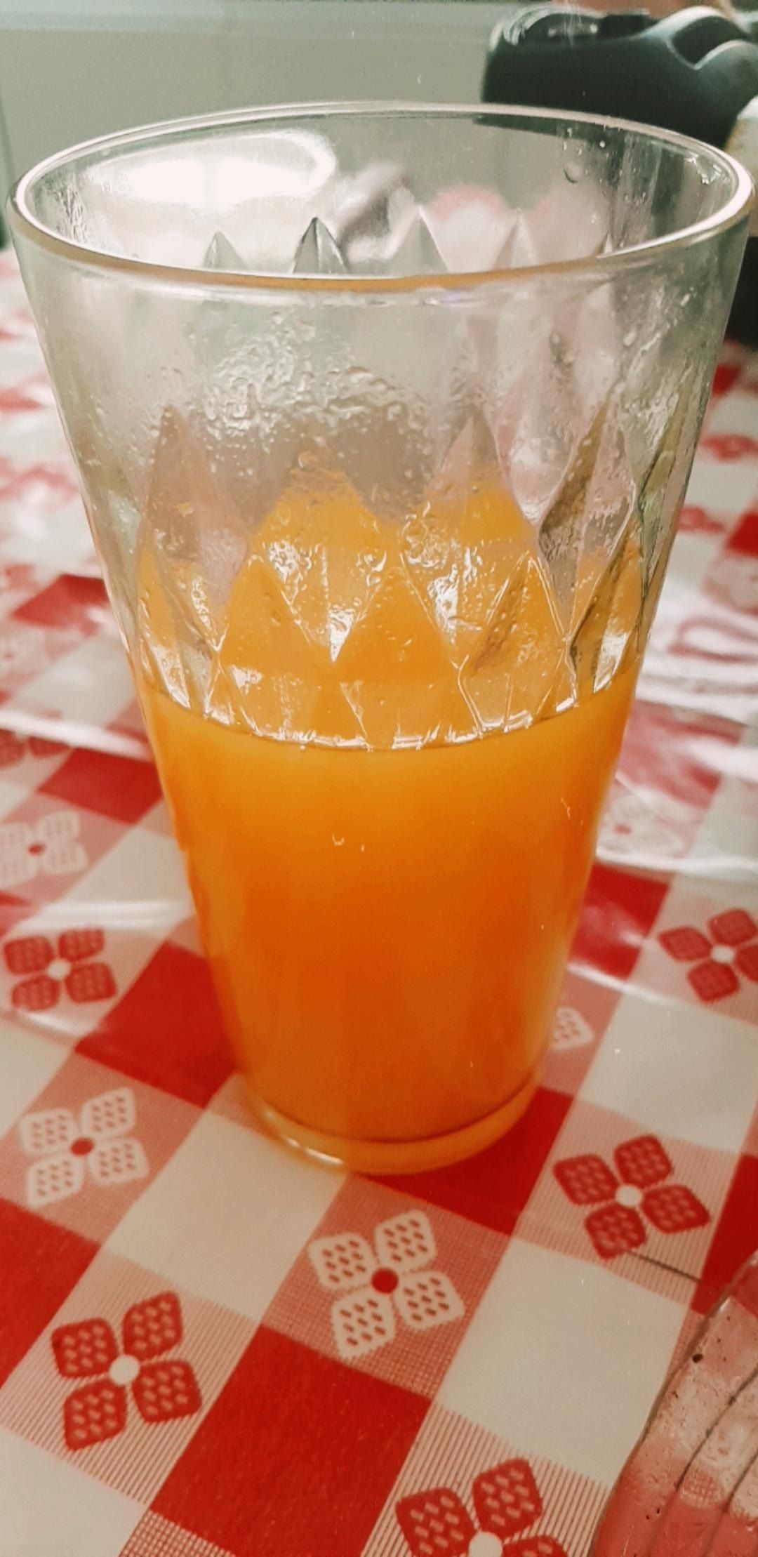 Suco de manga com laranja