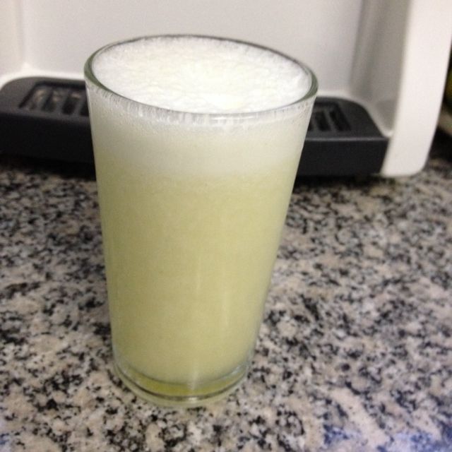 Suco detox com melão