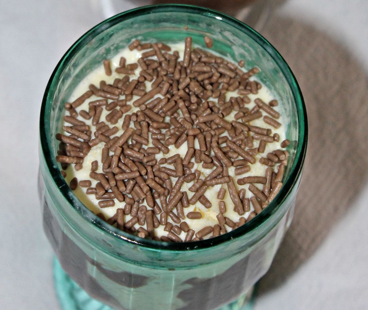 Taça pavê de brigadeiro com sorvete de creme