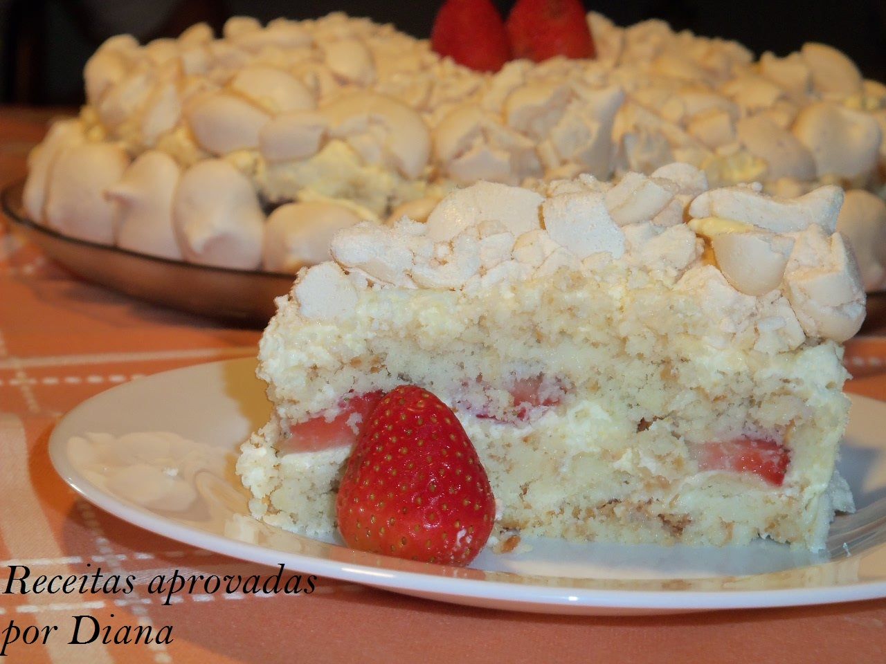 Torta de bolacha com morango