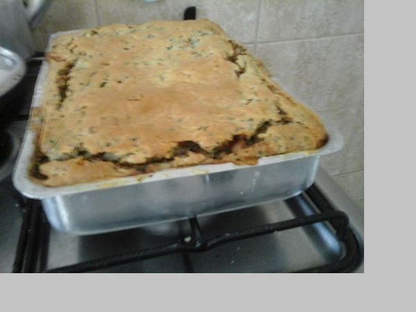 Torta de carne com cheiro-verde