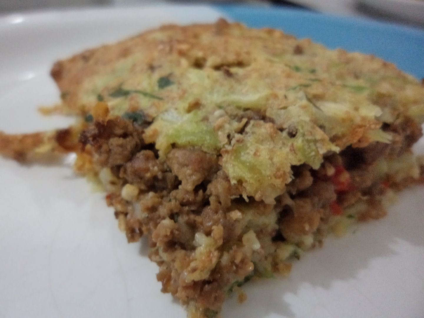 Torta de carne moída com massa de chuchu