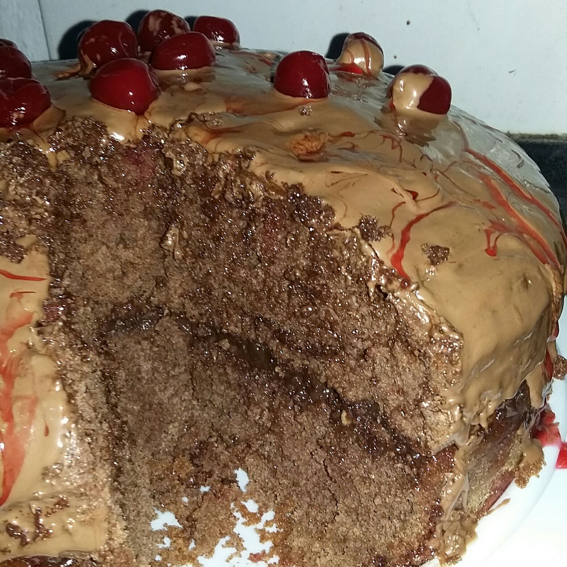 Torta de chocolate com cereja