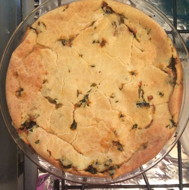 Torta de escarola com atum