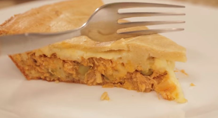 Torta de frango com batata e maionese