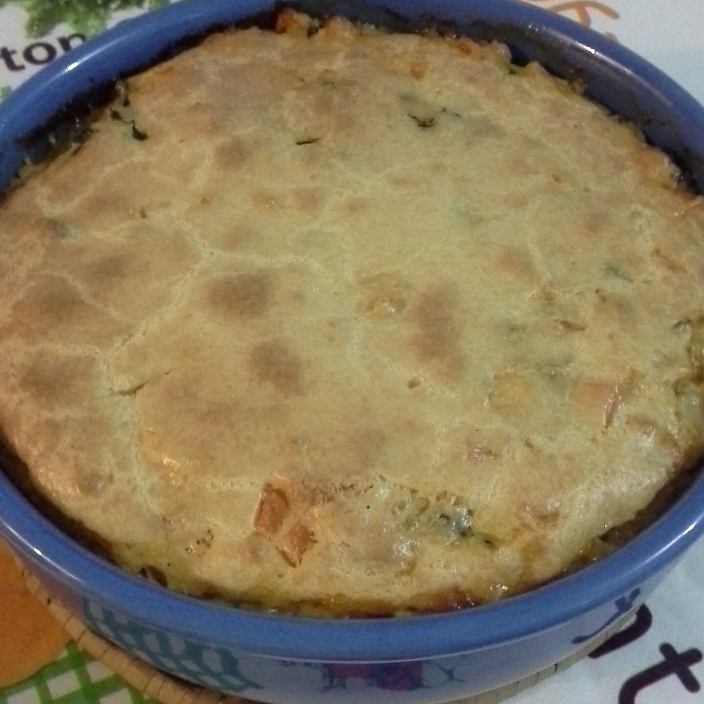 Torta de frango com creme de soja, cenoura e espinafre