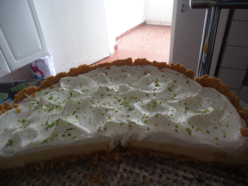 Torta de limão com bolacha Maria