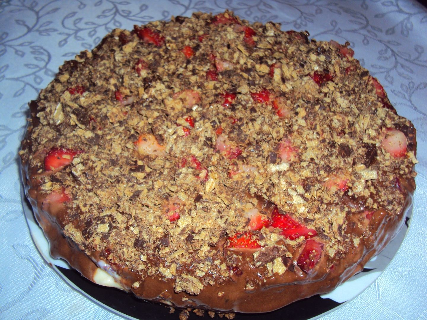 Torta de morango com bis