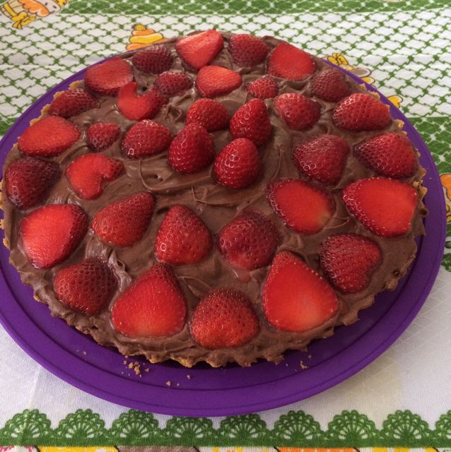 Torta de morango com mousse de chocolate