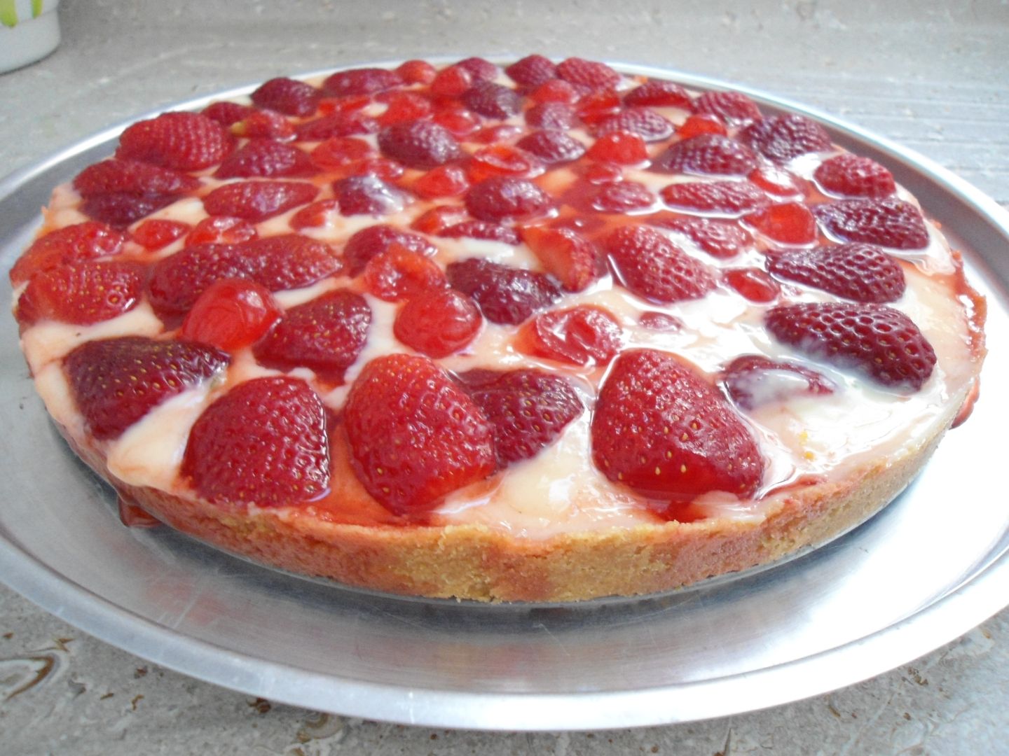 Torta de morango e cerejas