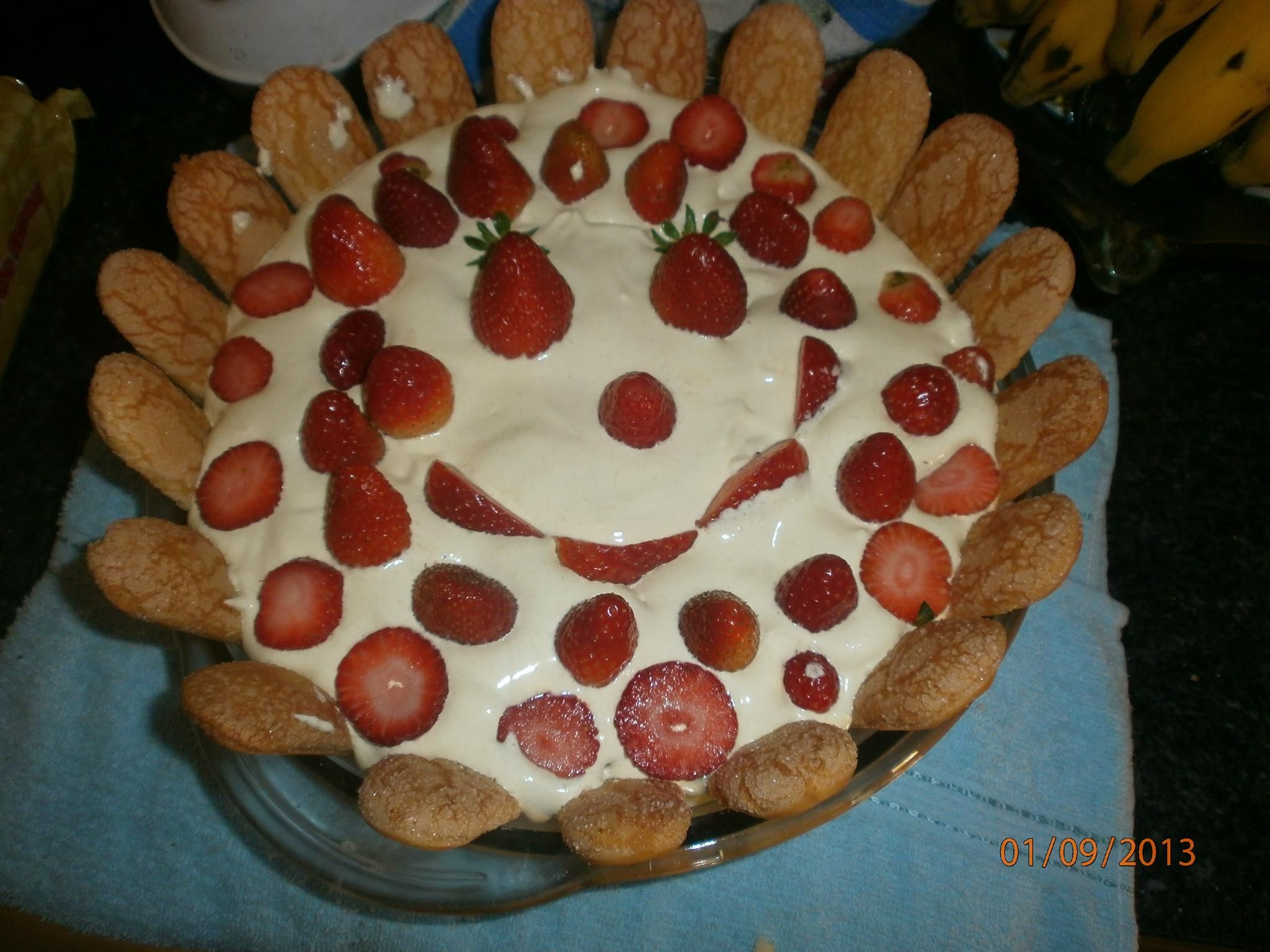 Torta de morango feliz