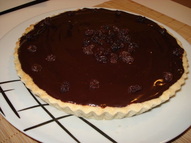 Torta de passas ao rum e ganache