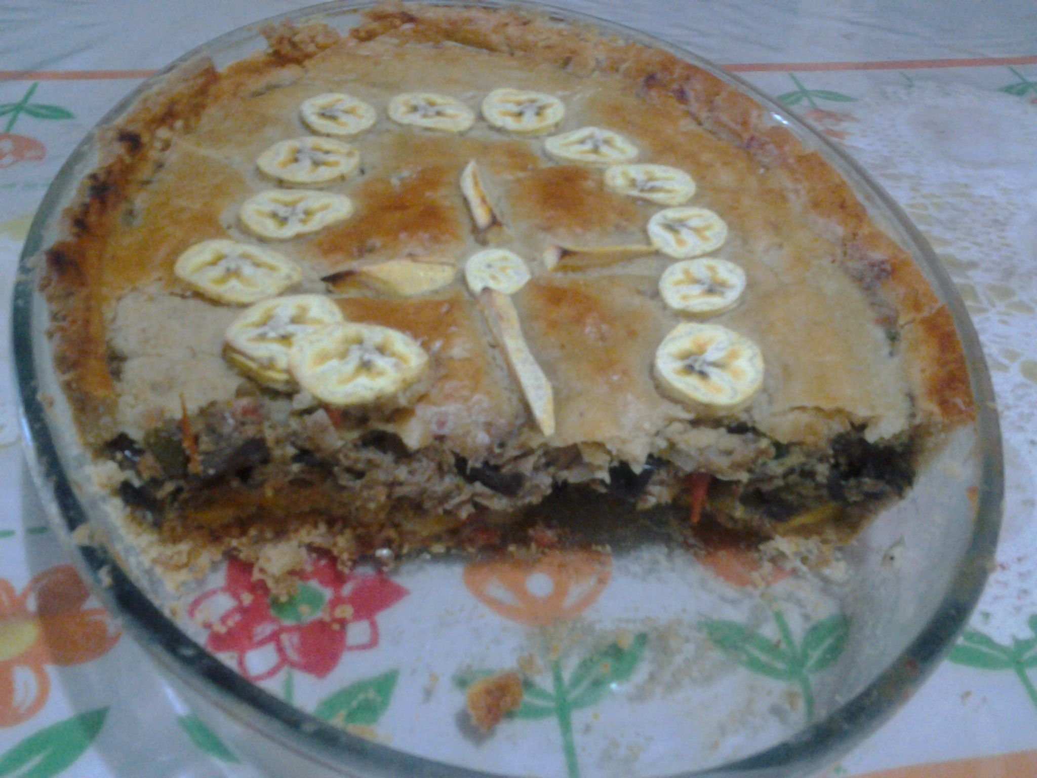 Torta de sardinha com banana da terra