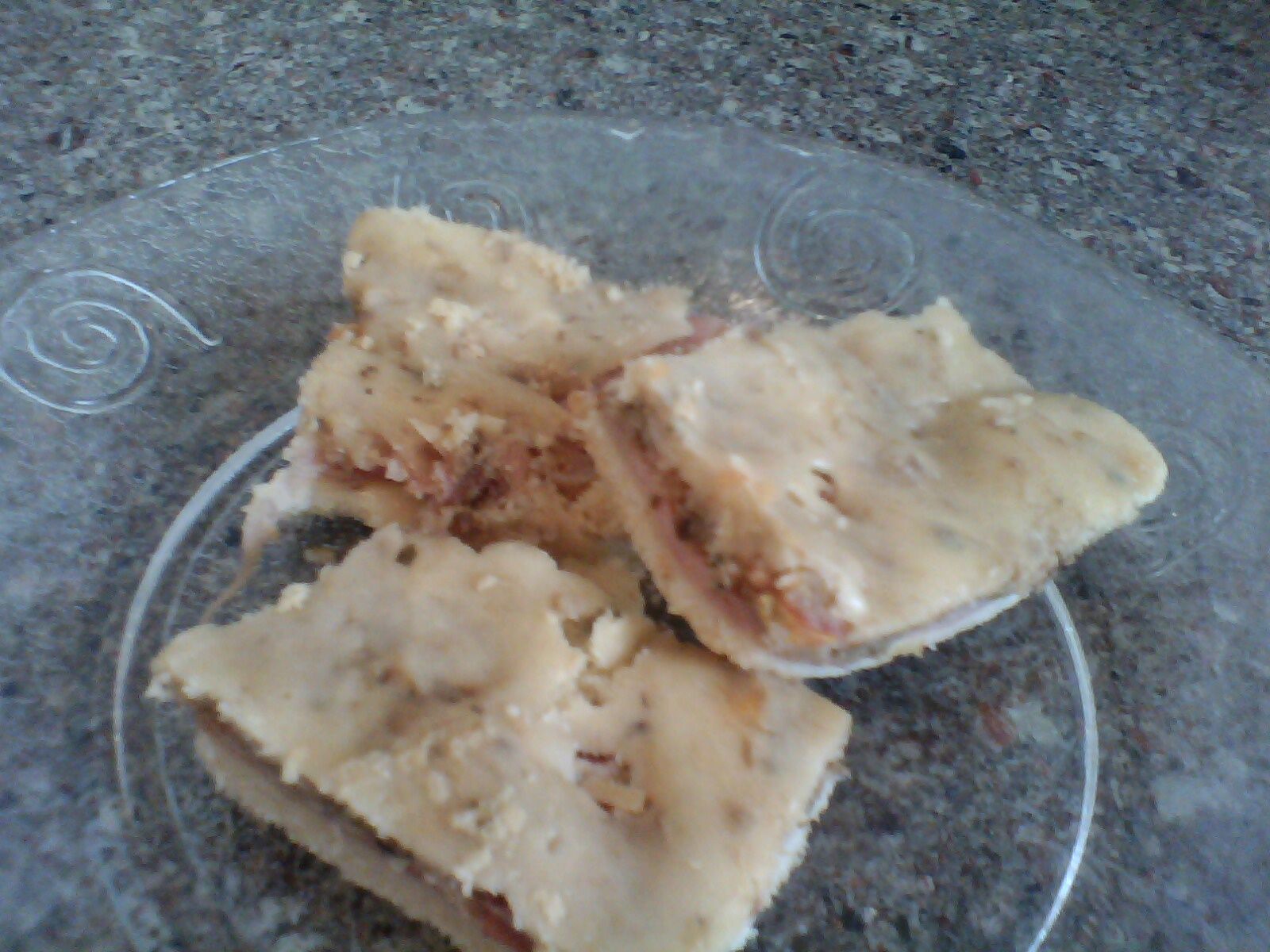 Torta fácil de sardinha, presunto e queijo