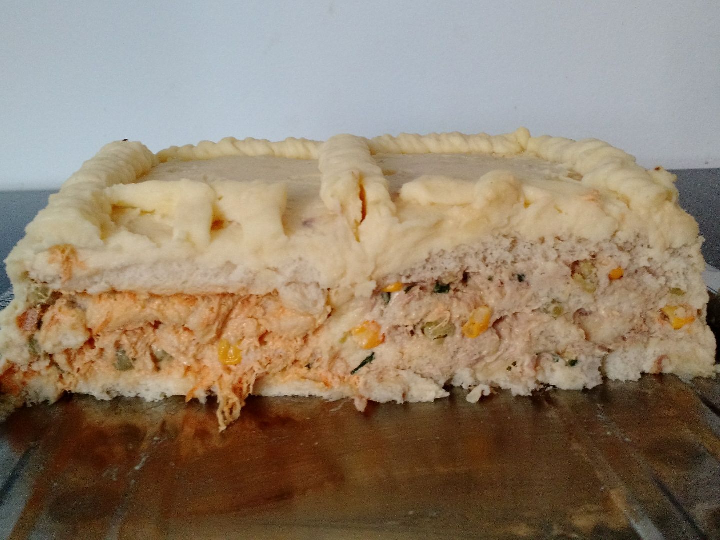 Torta salgada fria de dois recheios da Lu