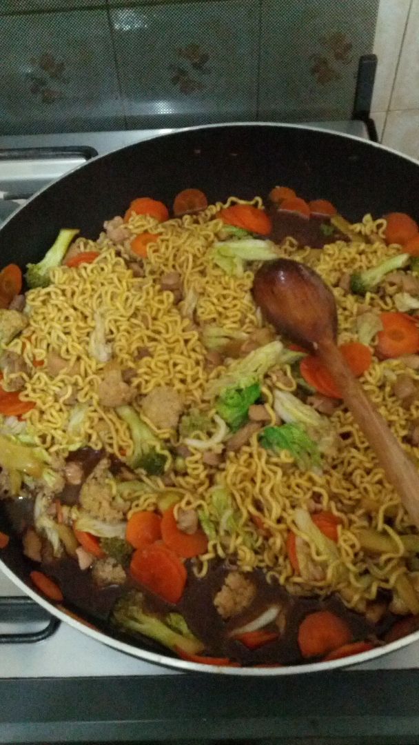 Yakissoba fácil e leve