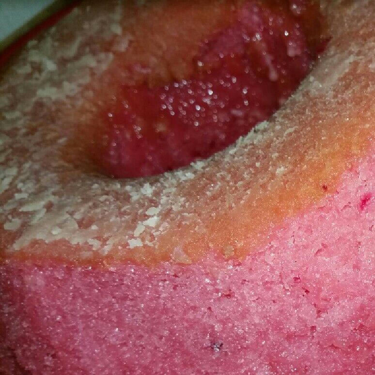 Bolo rosa de cereja com gelatina
