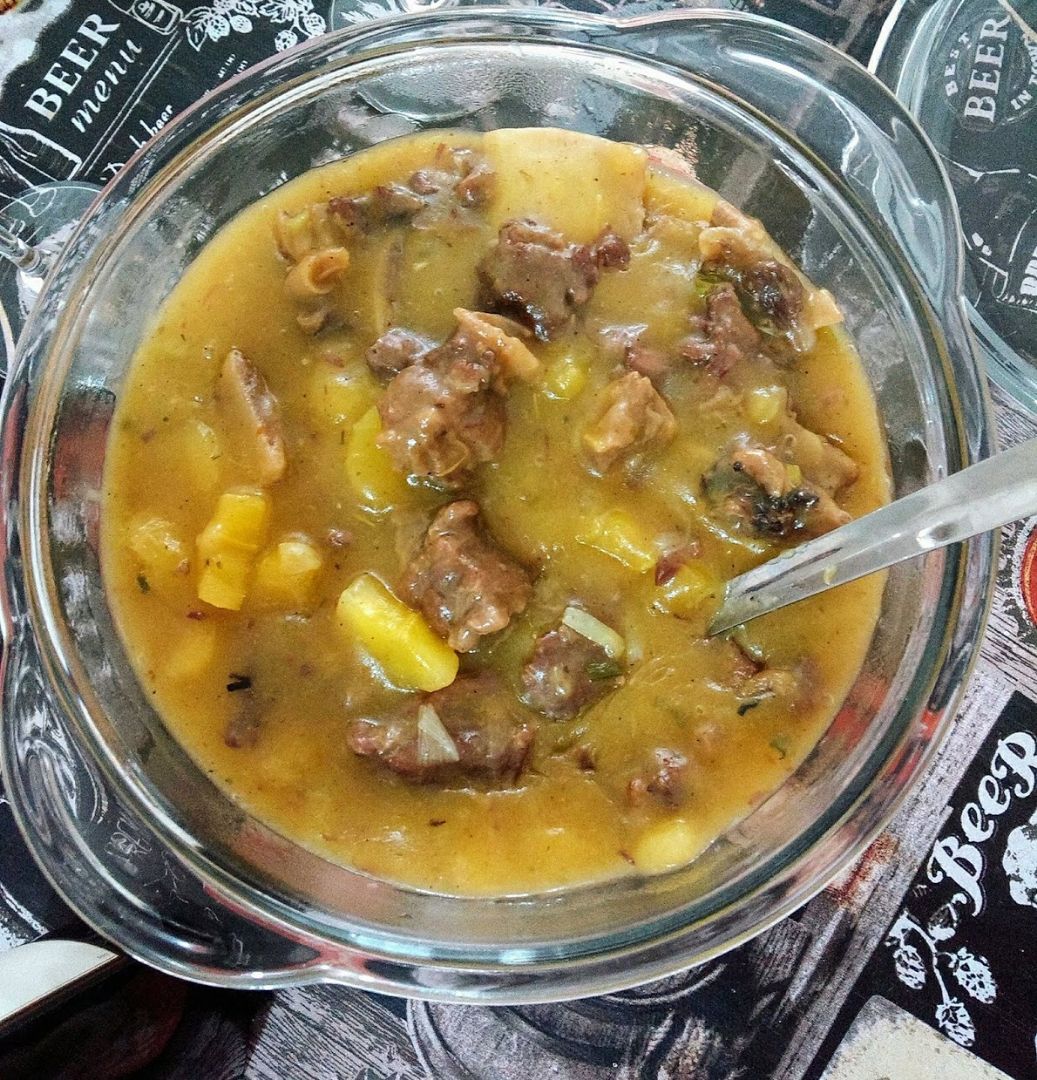 Caldo de mandioca com costela bovina