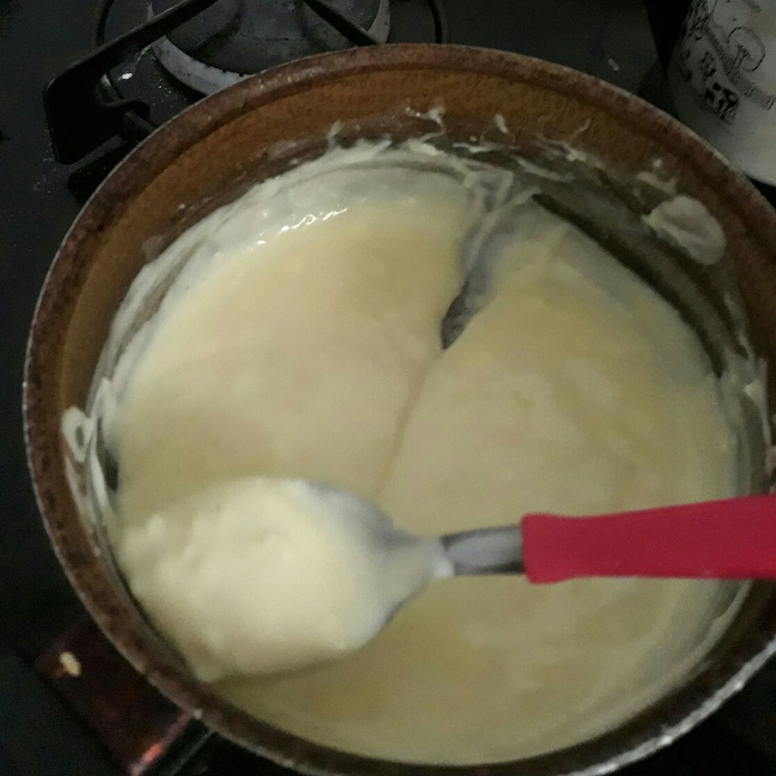 Cobertura de leite em pó com creme de leite