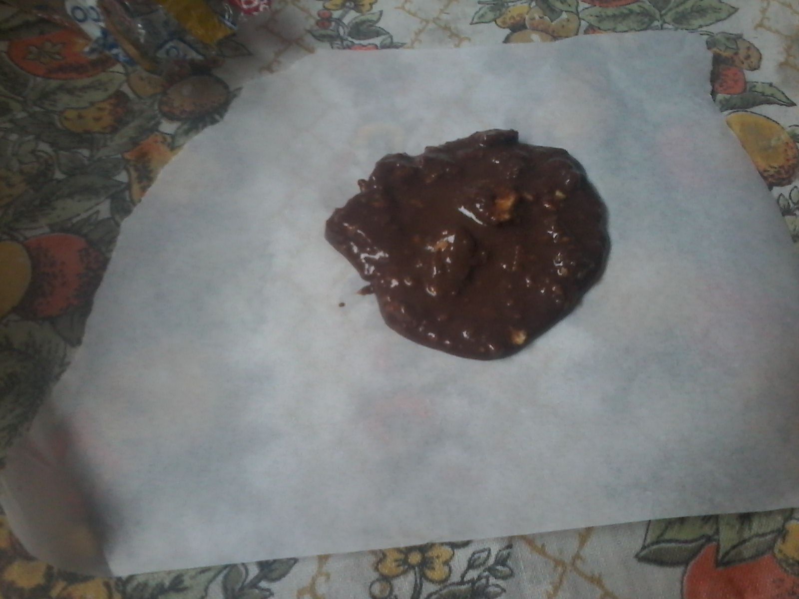 Doce de chocolate crocante