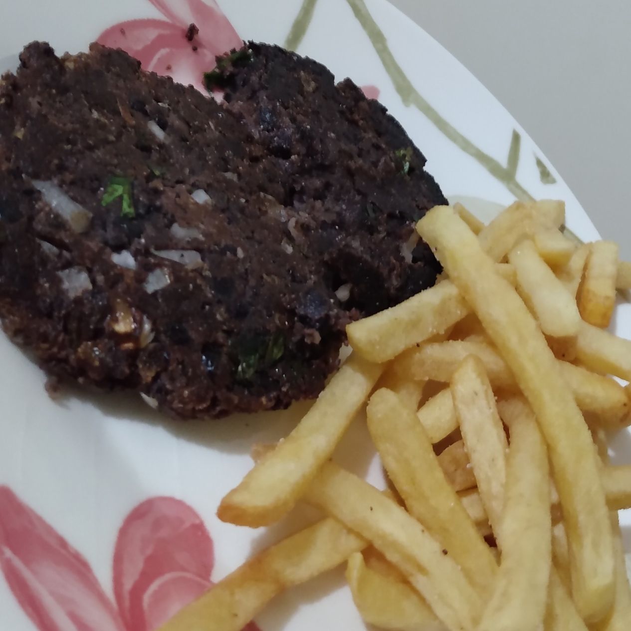 Hambúrguer vegano de feijão preto