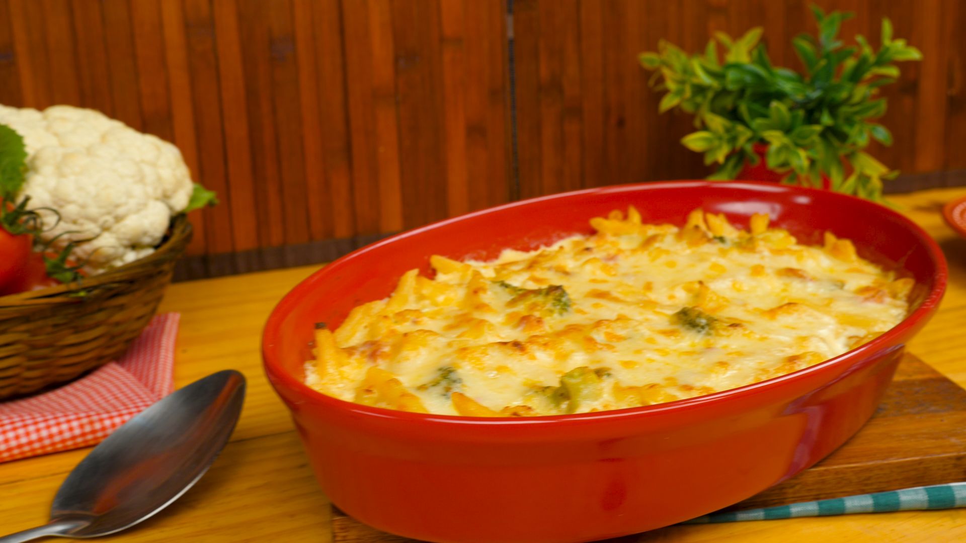 Macarrão ao leite gratinado