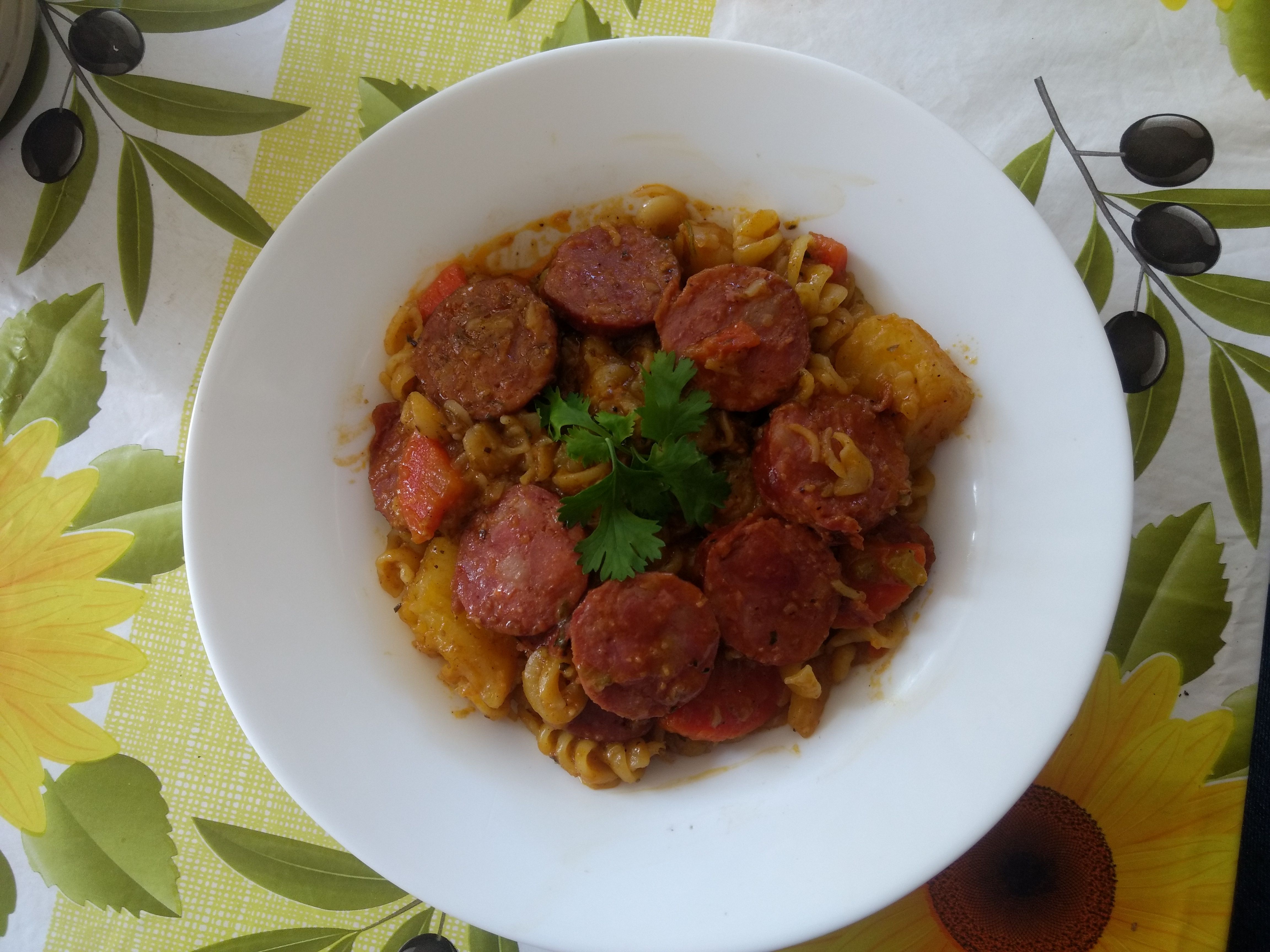 Macarrão com linguiça