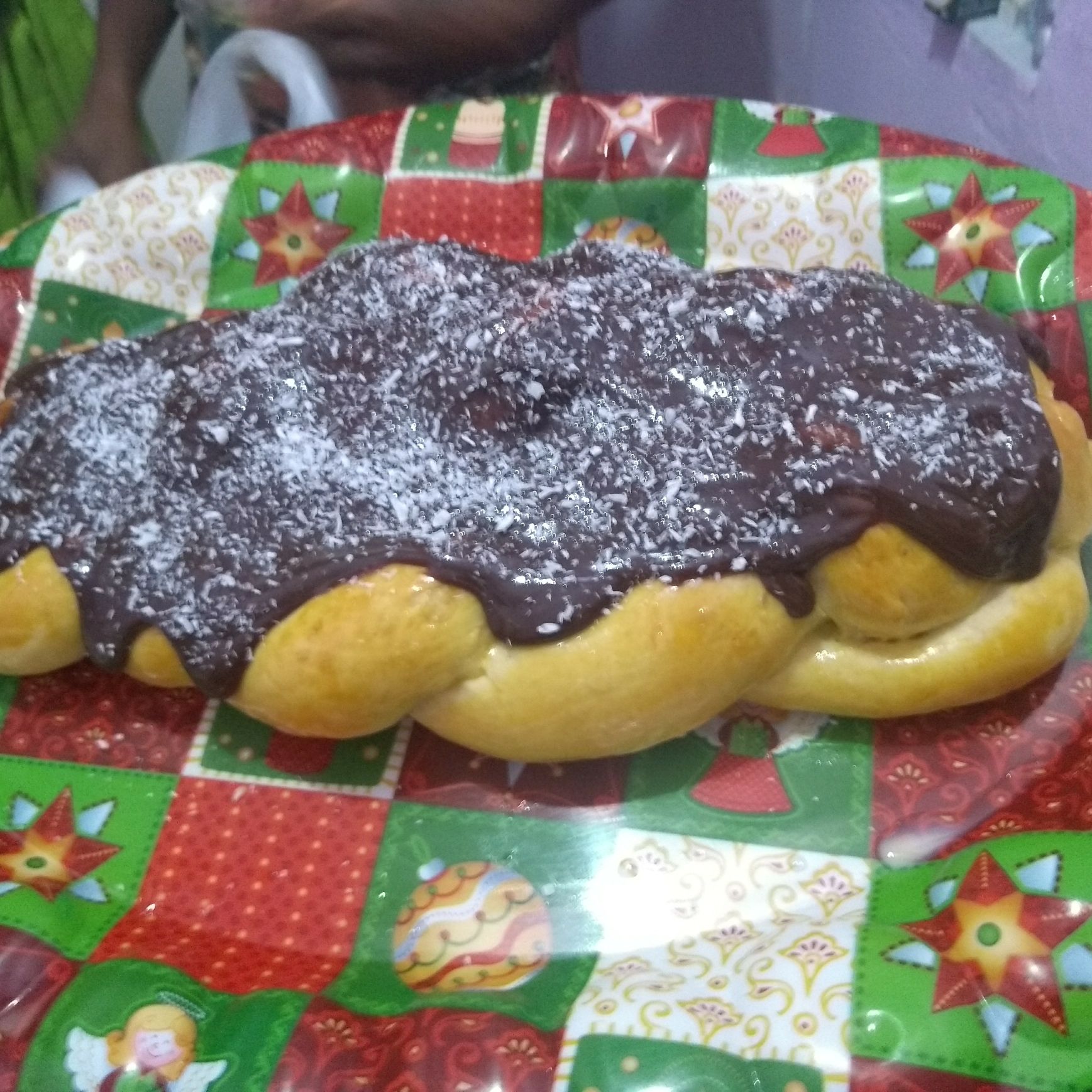 Pão doce caseiro com cobertura de ganache